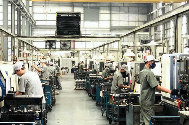 TP Hồ Chí Minh lấy lại đà tăng trưởng - Ảnh 1. TP Hồ Chí Minh lấy lại đà tăng trưởng - Ảnh 1.