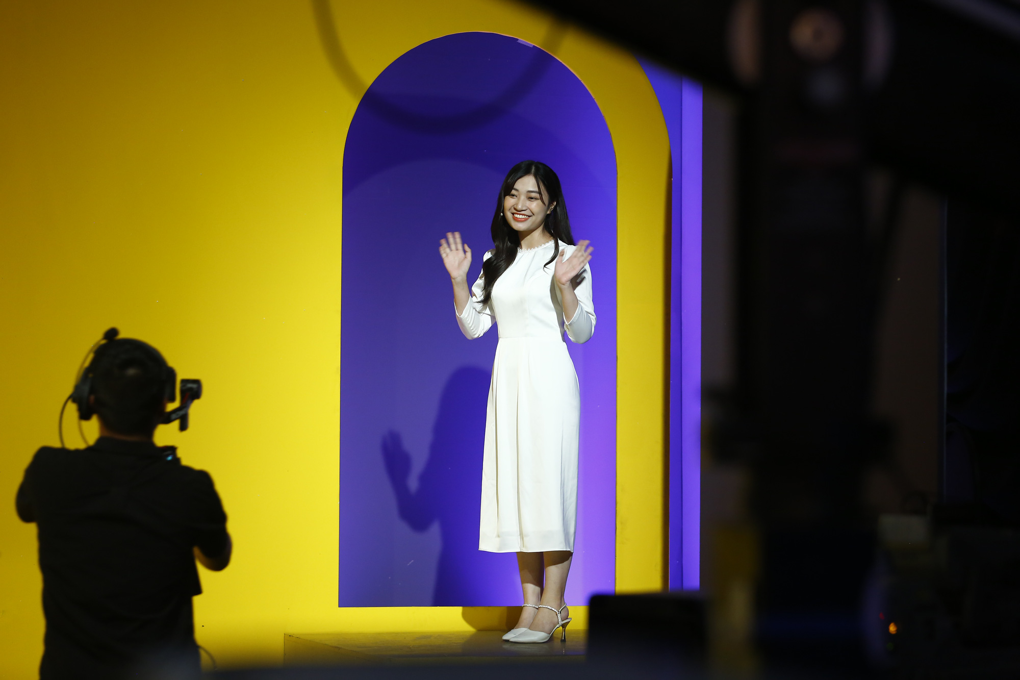 Hãy yêu nhau đi: Chàng trai rụt rè chinh phục nữ sinh viên ngành y nhờ ...