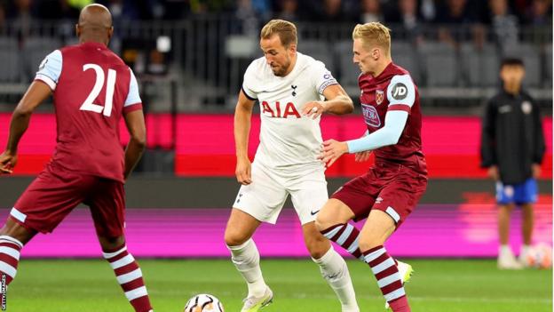 West Ham giành chiến thắng kịch tính trước Tottenham - Ảnh 2.