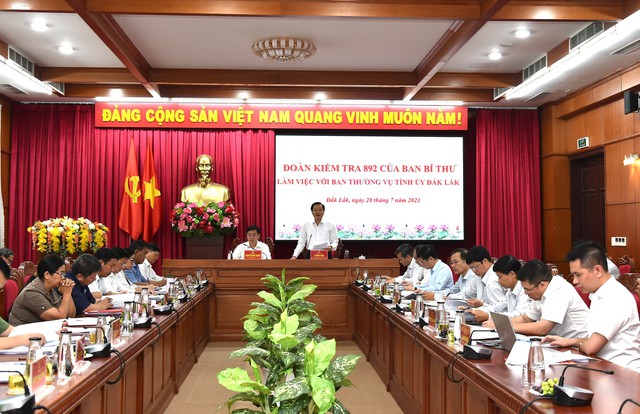 Đo&agrave;n Kiểm tra 892 của Ban B&iacute; thư l&agrave;m việc với Ban Thường vụ Tỉnh ủy Đắk Lắk - Ảnh 1.