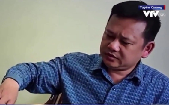 Khởi tố Chủ tịch UBND x&atilde; Tam Đa li&ecirc;n quan vụ t&aacute;ch sổ đỏ - Ảnh 1.