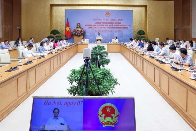 Thủ tướng: Hoàn thành hướng dẫn chính sách đặc thù với TP Hồ Chi Minh chậm nhất là ngày 15/8 - Ảnh 1. Thủ tướng: Hoàn thành hướng dẫn chính sách đặc thù với TP Hồ Chi Minh chậm nhất là ngày 15/8 - Ảnh 1.
