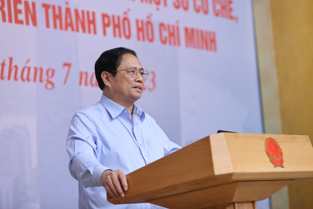 Thủ tướng: Hoàn thành hướng dẫn chính sách đặc thù với TP Hồ Chi Minh chậm nhất là ngày 15/8 - Ảnh 10. Thủ tướng: Hoàn thành hướng dẫn chính sách đặc thù với TP Hồ Chi Minh chậm nhất là ngày 15/8 - Ảnh 10.