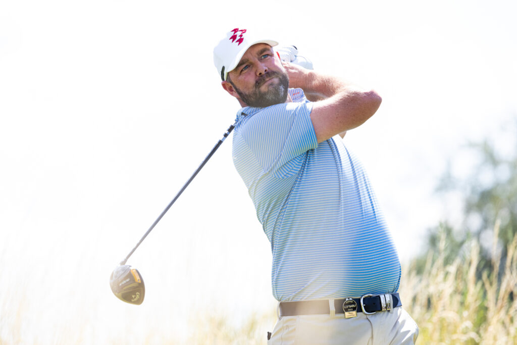 Cameron Smith dẫn đầu sau vòng 1 LIV Golf London