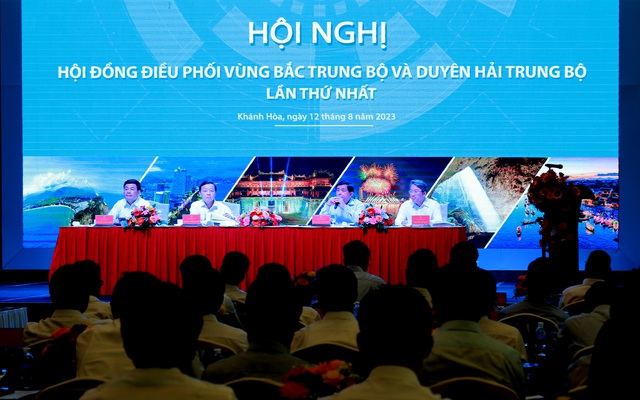 Phát triển vùng Bắc và Duyên hải Trung Bộ - Ảnh 2.