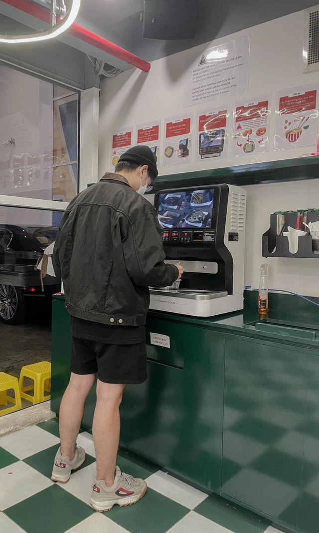 Nấu mỳ tr&ecirc;n m&aacute;y tự động &ndash; Trải nghiệm mới trong thưởng thức mỳ H&agrave;n - Ảnh 3.