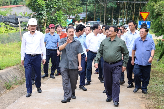 Thủ tướng khảo sát thực tế, nêu các định hướng lớn phát triển Măng Đen, Kon Tum - Ảnh 1.