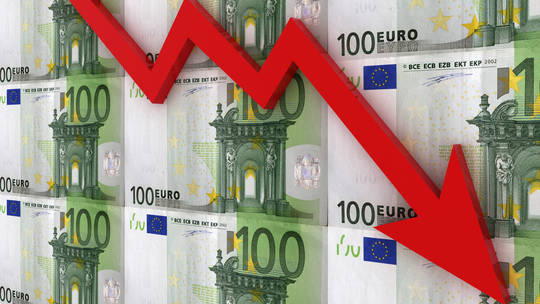 Triển vọng lãi suất của ECB khi đồng euro mạnh lên - Ảnh 1.