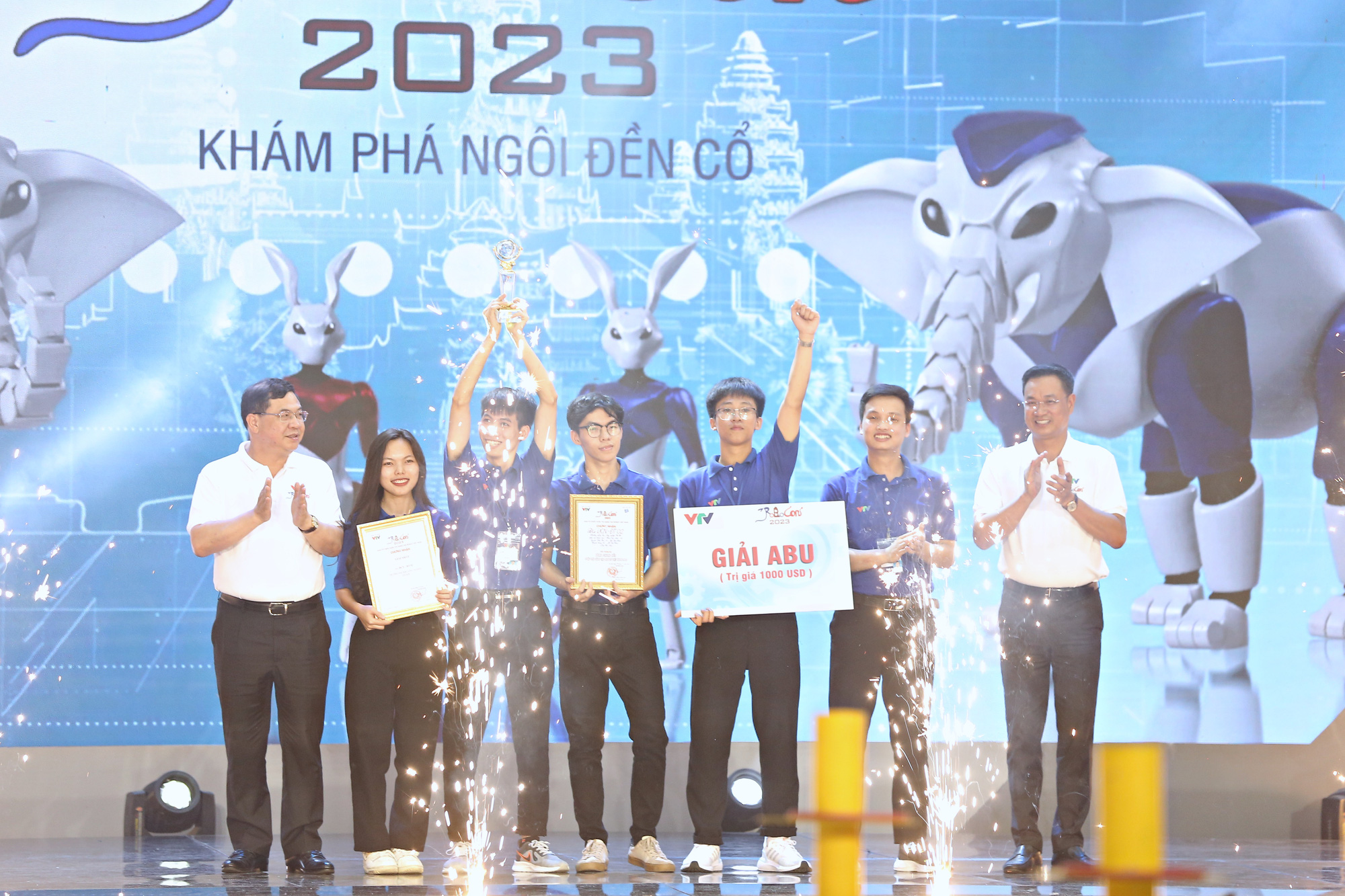 DCN - ĐT 02 và giấc mơ vô địch ABU Robocon 2023 đã gần chạm tới - Ảnh 13.