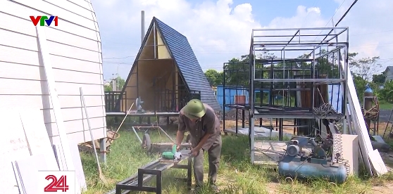 Xẻ thịt h&agrave;nh lang đường sắt - Ảnh 4.