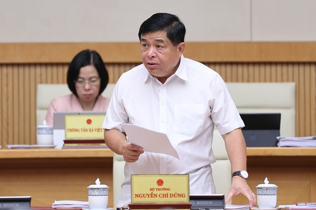 Bộ trưởng Bộ Kế hoạch và Đầu tư: Nền kinh tế dần lấy lại đà tăng trưởng - Ảnh 1. Bộ trưởng Bộ Kế hoạch và Đầu tư: Nền kinh tế dần lấy lại đà tăng trưởng - Ảnh 1.