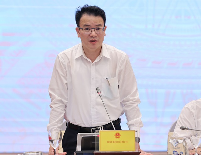 Thứ trưởng Bộ Kế hoạch & Đầu tư: Có niềm tin cho mục tiêu giải ngân 95% vốn đầu tư công - Ảnh 1. Thứ trưởng Bộ Kế hoạch & Đầu tư: Có niềm tin cho mục tiêu giải ngân 95% vốn đầu tư công - Ảnh 1.