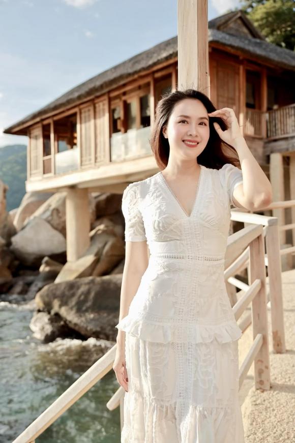 Thái Trinh khoe sắp lấy chồng, dàn sao gửi lời chúc trong ngày đầu năm mới - Ảnh 4.