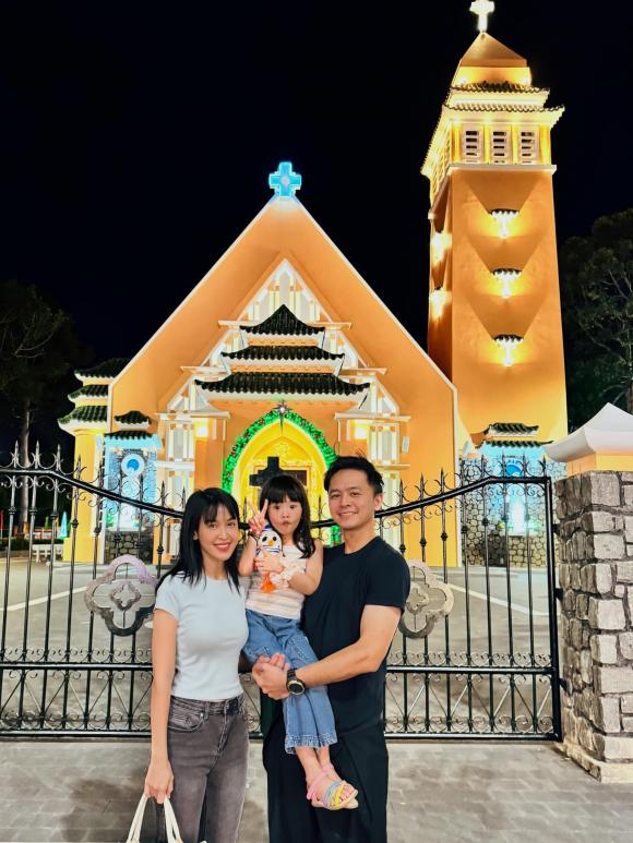 Thái Trinh khoe sắp lấy chồng, dàn sao gửi lời chúc trong ngày đầu năm mới - Ảnh 9.