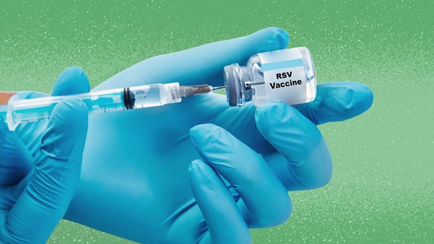 Phê duyệt vaccine hợp bào hô hấp cho người trên 60 tuổi - Ảnh 1.