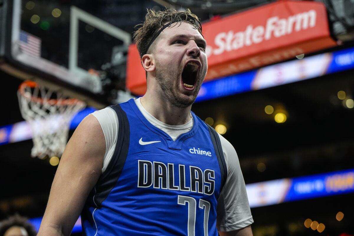 NBA | Luka Doncic lập kỷ lục ghi điểm cá nhân