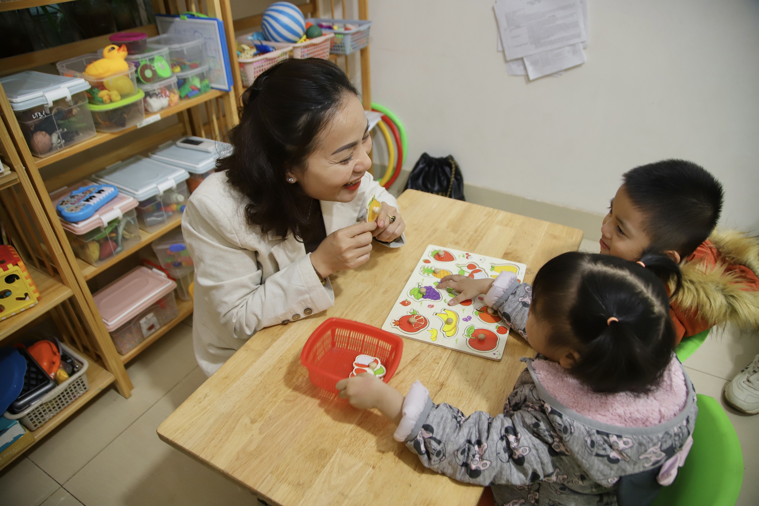 Nữ giáo viên dệt bầu trời hi vọng cho các em nhỏ tự kỷ,  khuyết tật ở vùng núi Sơn La - Ảnh 10.