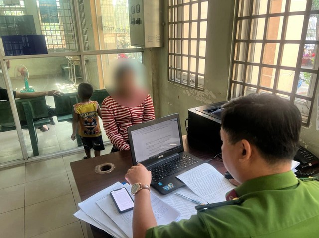 Bán đồ trả nợ nhưng hoang báo tin bị cướp để che giấu gia đình - Ảnh 1. Bán đồ trả nợ nhưng hoang báo tin bị cướp để che giấu gia đình - Ảnh 1.