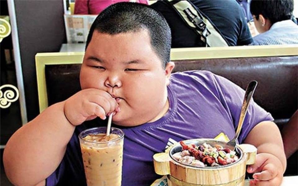 Hướng dẫn toàn cầu về phòng chống béo phì ở trẻ em - Ảnh 1.