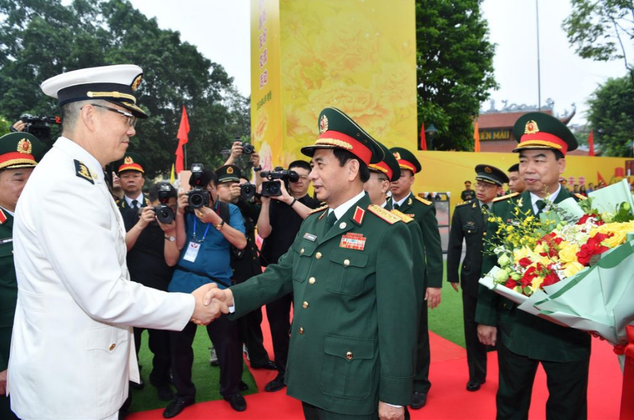 Hội đàm Giao lưu hữu nghị quốc phòng biên giới Việt Nam - Trung Quốc - Ảnh 2.
