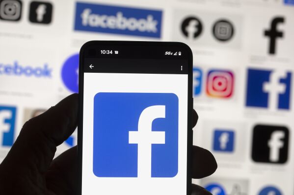 Những điều người dùng Facebook và TikTok cần lưu ý từ ngày 25/12 - Ảnh 2.