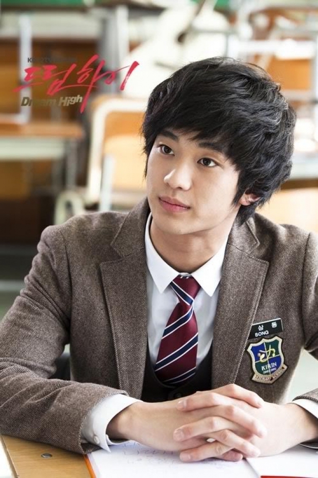 Kim Soo Hyun - Tài tử hạng A và quá khứ nỗ lực ít ai biết - Ảnh 2.