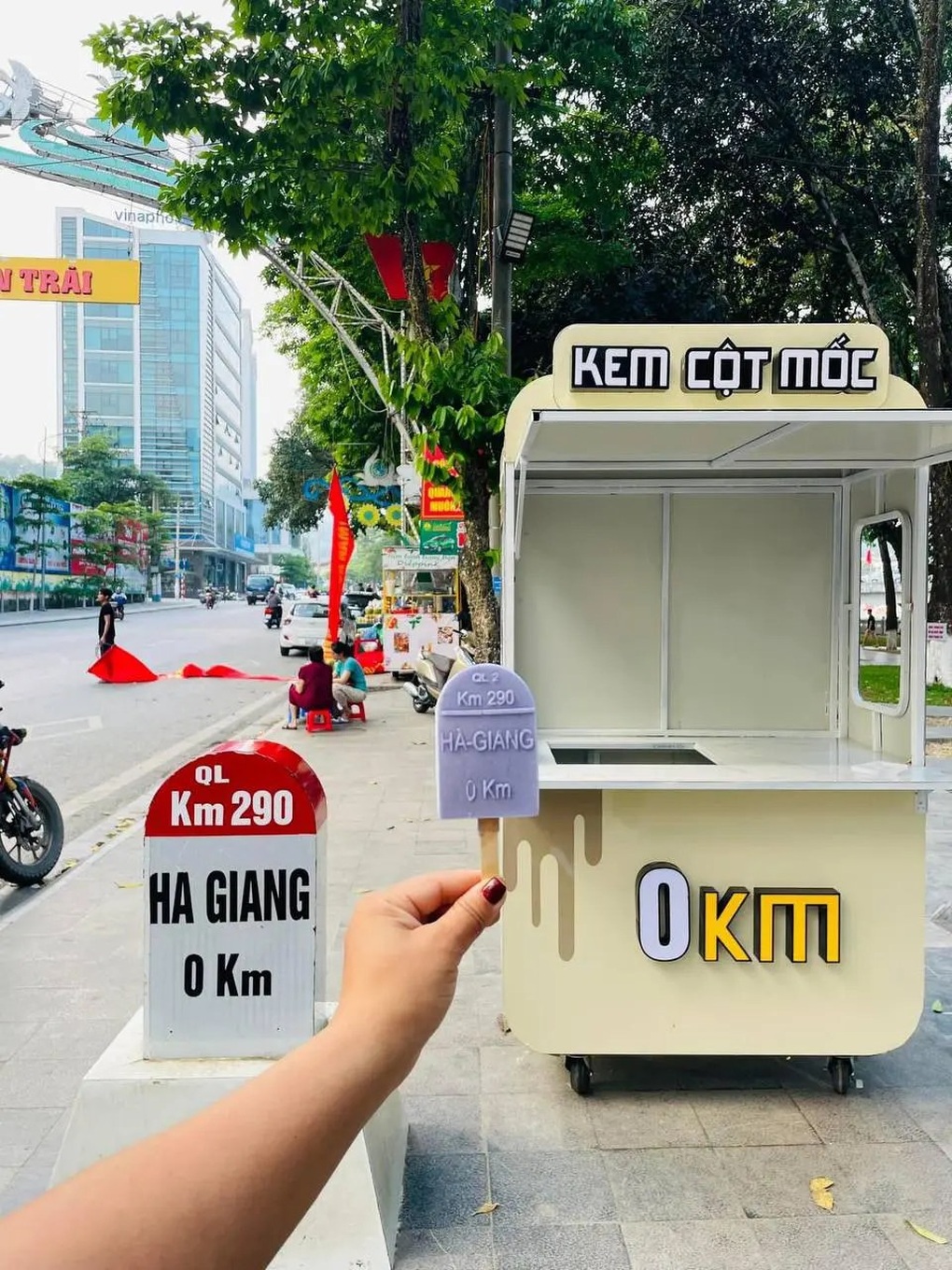 Kem que cột mốc Km0 gây "sốt" trên Hà Giang
