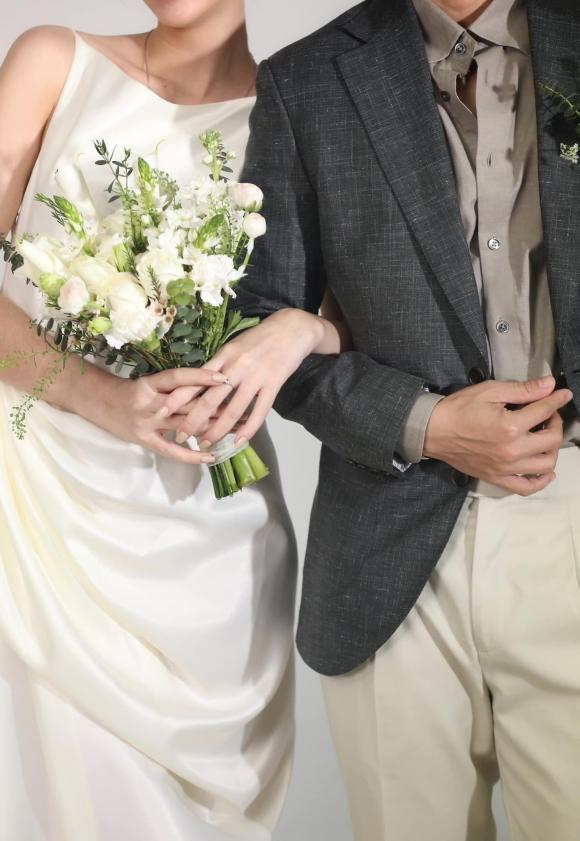 Bảo Anh h&eacute; lộ ảnh con g&aacute;i l&uacute;c mới sinh, d&agrave;n sao tung tăng nghỉ Lễ 30/4 - 1/5 - Ảnh 2.