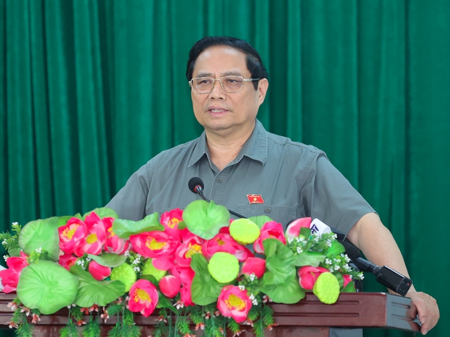 Thủ tướng Phạm Minh Chính tiếp xúc cử tri trước kỳ họp Quốc hội - Ảnh 2.