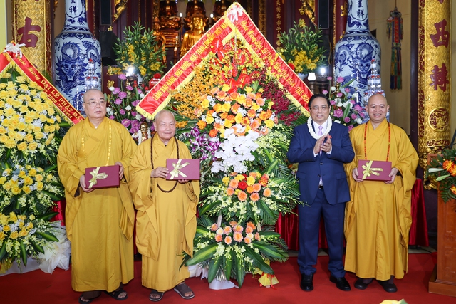 Thủ tướng Phạm Minh Chính chúc mừng Đại lễ Phật đản 2024 - Ảnh 3.
