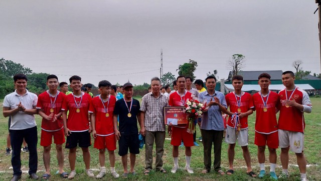 Lịch thi đấu giải bóng đá tranh Cúp Tứ hùng Đồng Vân Cup 2024 - Lần 1 - Ảnh 5.