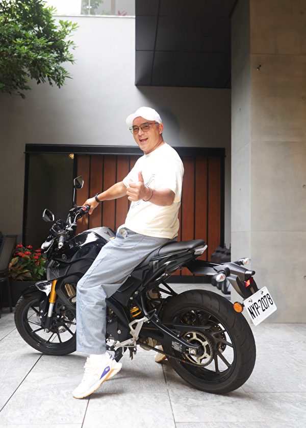 Lý Minh Thuận làm show khám phá Đài Loan (Trung Quốc) bằng xe mô tô - Ảnh 1.