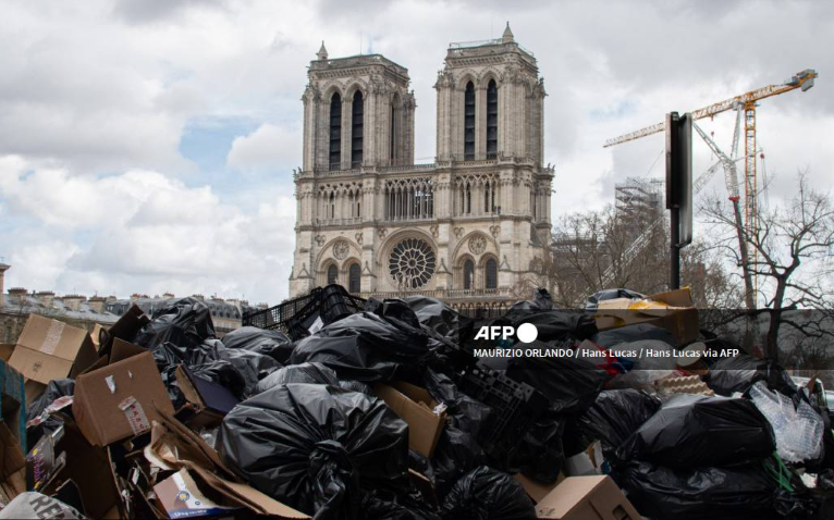 Nhân viên vệ sinh đình công, thành phố Birmingham (Anh) ngập trong rác  - Ảnh 3.