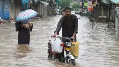 Mưa lũ gây thiệt hại nặng nề tại Pakistan, ít nhất 99 người thiệt mạng - Ảnh 1.