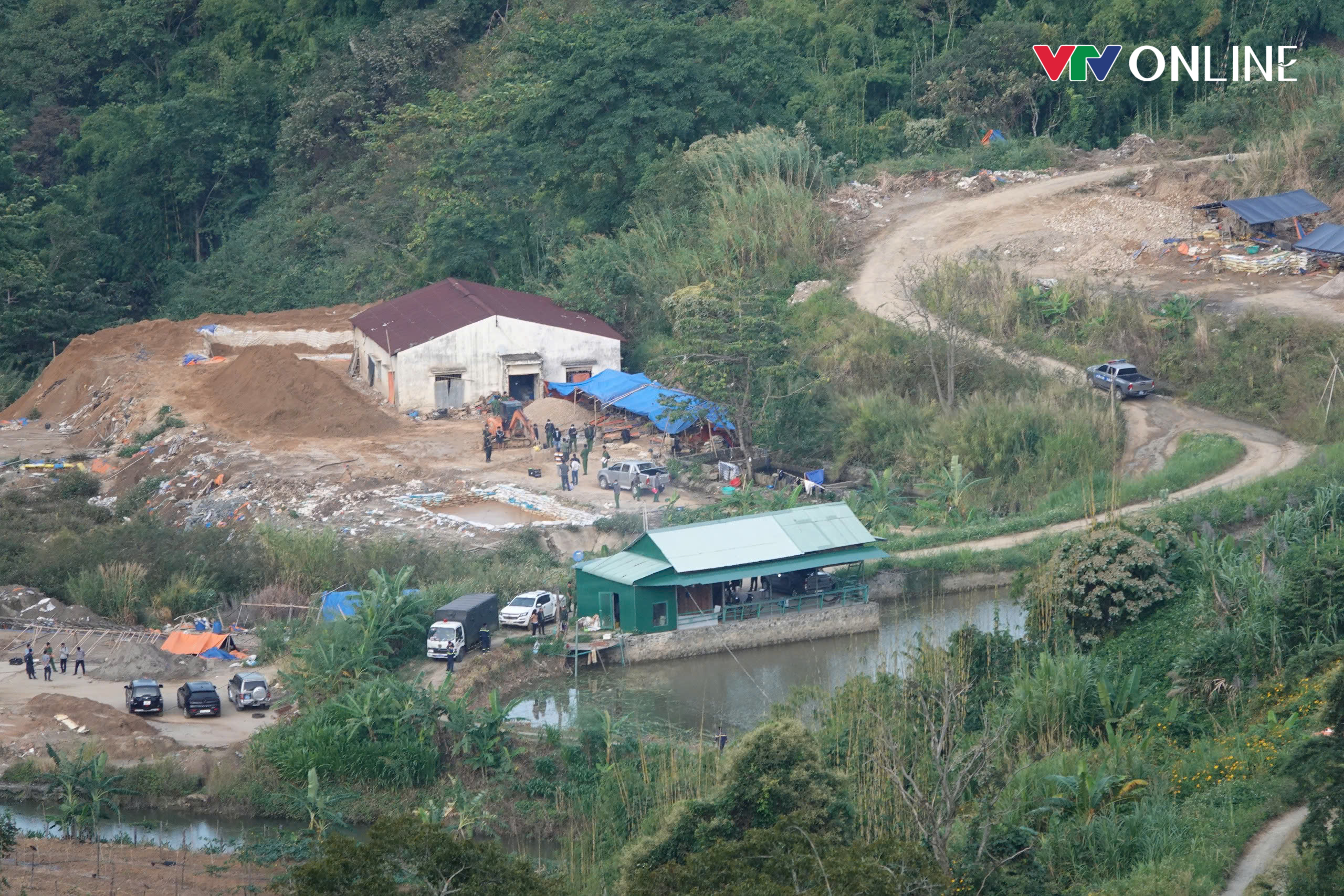 Công an Bình Thuận huy động lực lượng ra quân trấn áp tội phạm - Ảnh 4.