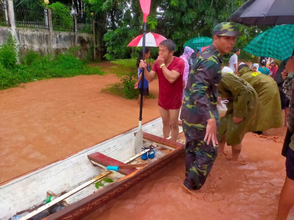 Mưa sau bão Yagi gây ngập lụt tại Lào, Thái Lan - Ảnh 1.