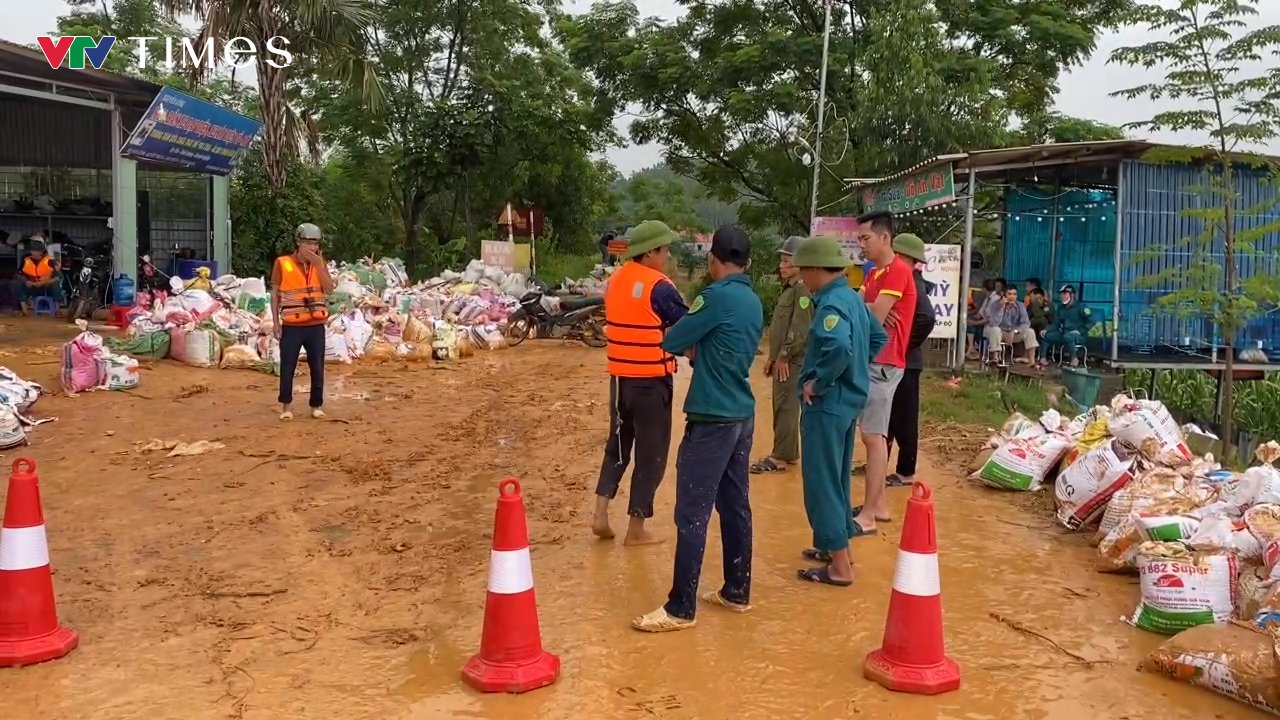 Toàn cảnh hiện trường vỡ đê sông Lô tại Tuyên Quang - Ảnh 8.