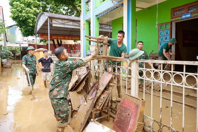 Thủ tướng: Hỗ trợ ngay Yên Bái 50 tỷ đồng khắc phục hậu quả thiên tai - Ảnh 8.