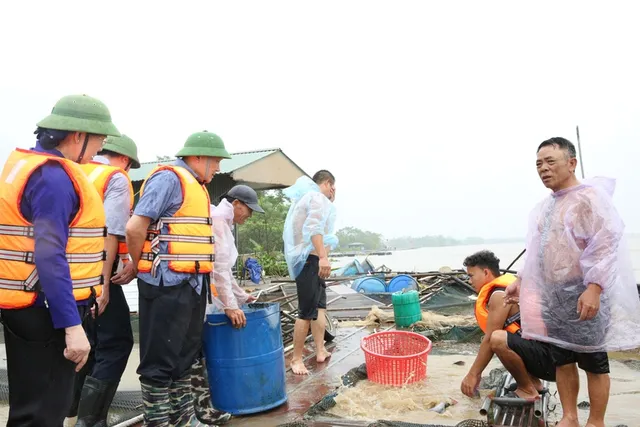 Phó Thủ tướng Thường trực Nguyễn Hòa Bình: Hà Nam cần tiếp tục gia cố các điểm đê xung yếu - Ảnh 2.