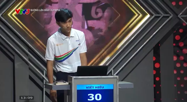 Road to Olympia Mount: A Ninh Binh Student Turns the Tide, Secures Last-Minute Victory - Ảnh 2.