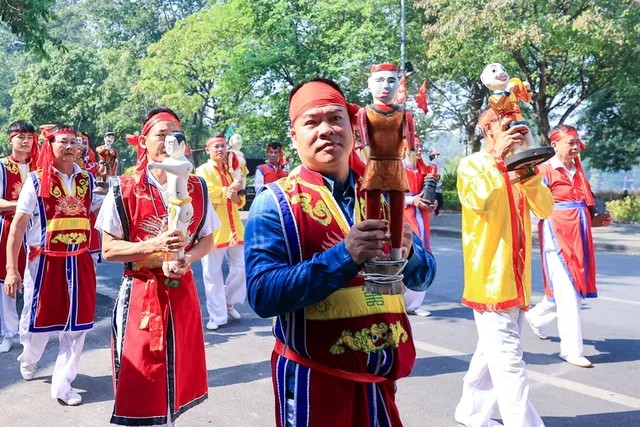 Thủ tướng Phạm Minh Chính dự “Ngày hội Văn hóa vì hòa bình” tại Hà Nội - Ảnh 21.