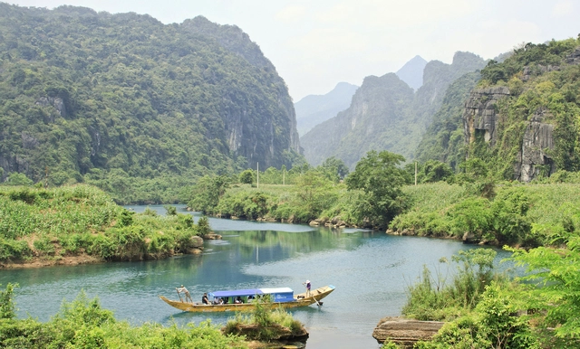 Vườn Quốc gia Phong Nha - Kẻ Bàng: Chinh phục trái tim hàng triệu lượt khách du lịch - Ảnh 4.