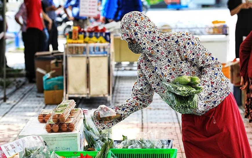 TP Hồ Chí Minh triển khai bán hàng bình ổn lưu động - Ảnh 1.