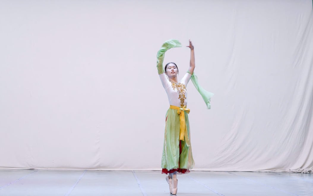 50 vũ công tham gia vở ballet The Nutcracker trong mùa Giáng sinh 2024 - Ảnh 3.