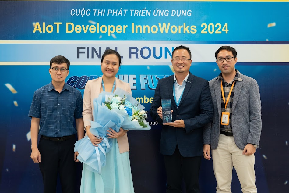 Cuộc thi AIoT InnoWorks 2024 tìm được quán quân sinh viên mới - Ảnh 2.