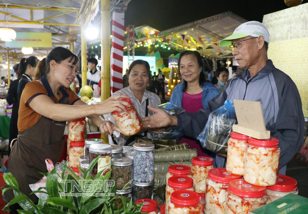 Thái Nguyên tổ chức Festival nông sản, OCOP, làng nghề gắn kết du lịch năm 2024 - Ảnh 2.