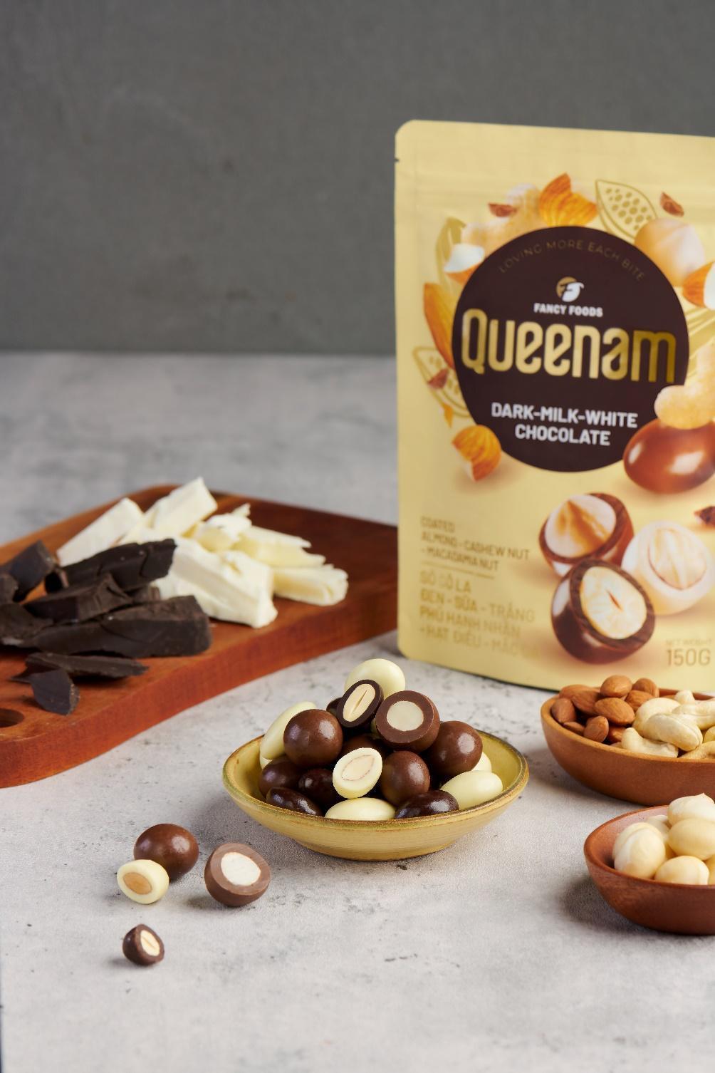 QUEENAM: Bí mật nằm sau những viên chocolate bọc hạt với hương vị đầy phấn khích  - Ảnh 1.