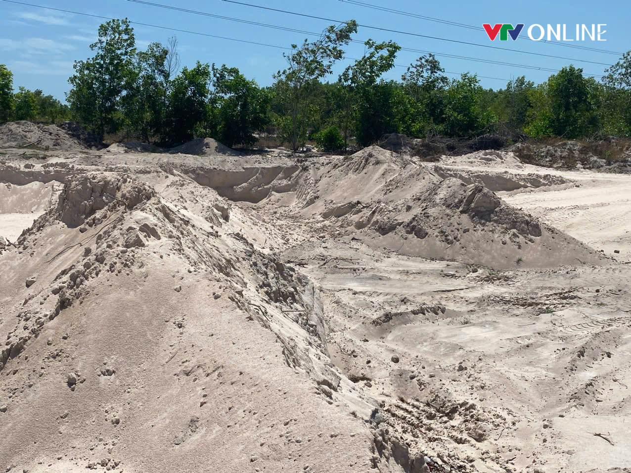 Bình Thuận: Tuyên phạt “ông trùm cát tặc” Nguyễn Hữu Chính và đồng phạm hơn 20 năm tù - Ảnh 5.