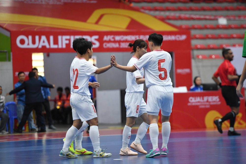 ĐT futsal nữ Việt Nam thắng trận thứ 2 tại vòng loại futsal nữ châu Á 2025  - Ảnh 1.