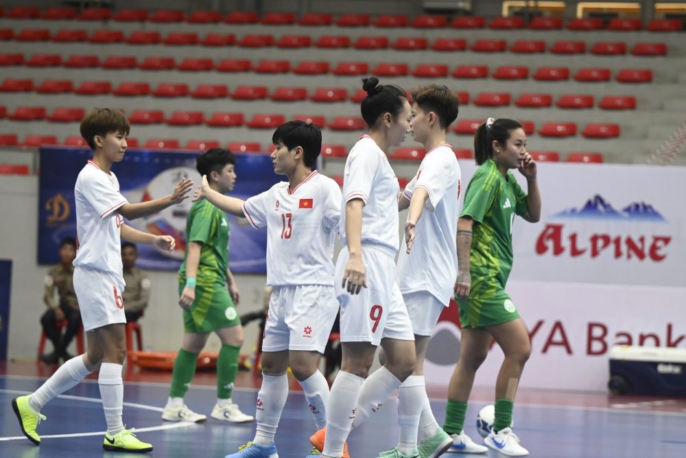 ĐT futsal nữ Việt Nam thắng trận thứ 2 tại vòng loại futsal nữ châu Á 2025  - Ảnh 3.